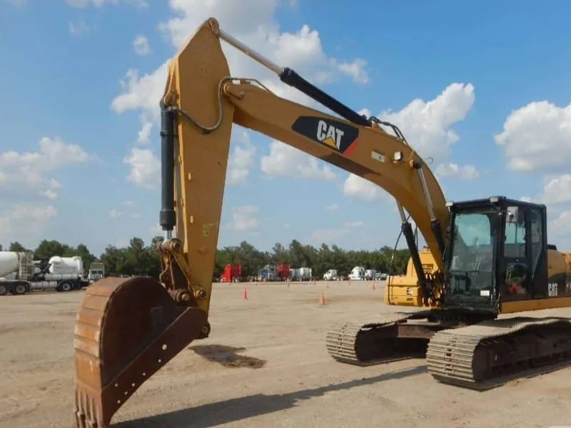 Excavator – road and construction machinery, Tibleino General Trading